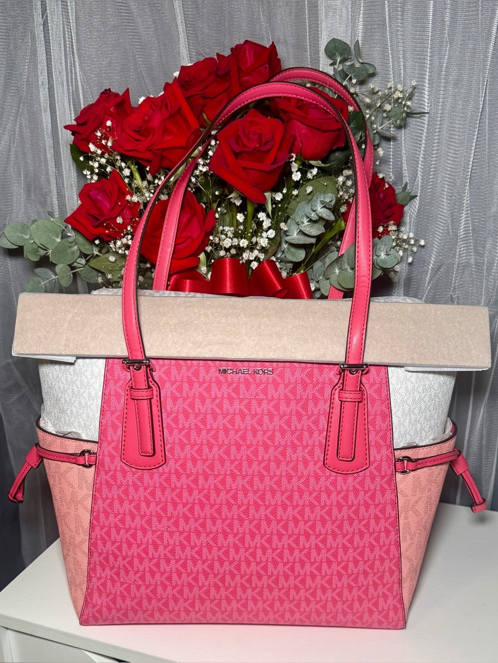 Michael Kors Pink Signature Colorblock voyager